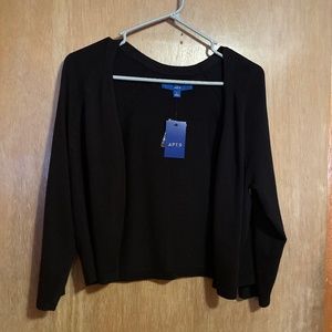 NWT SOFT Black crop sweater 3/4 sleeves size Large